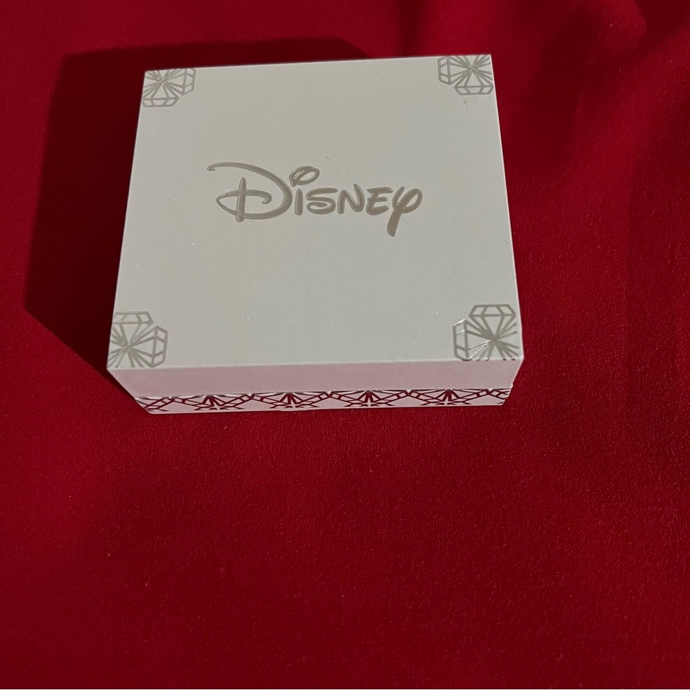 Disney - “Mickey Loves You ” Necklace (NIB) - Picture 3 of 3